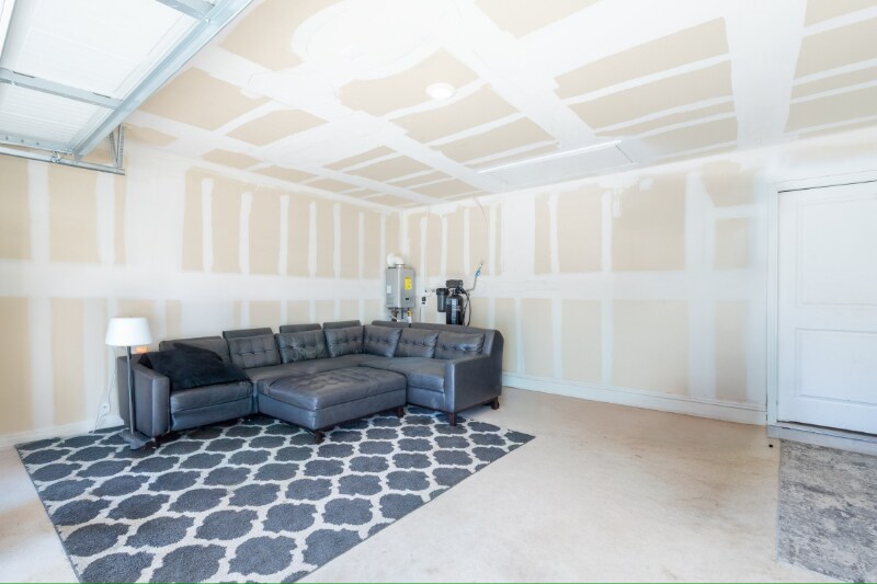 Building Photo - 13915 Bull Cv