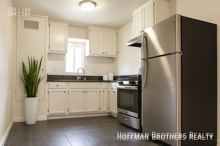 Building Photo - 6025 Ernest Ave