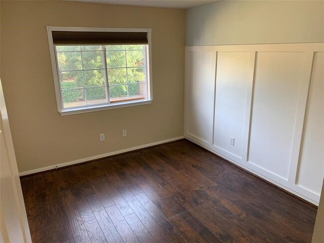 Building Photo - 18019 Oak Orchard Lane