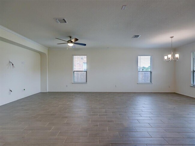 Building Photo - 1045 Arbor Acres Loop