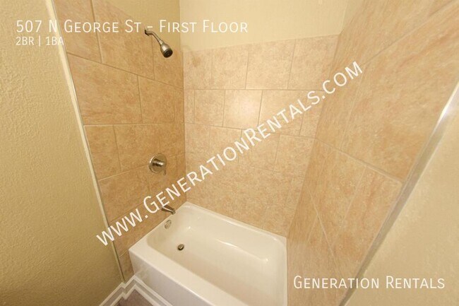 Building Photo - 507 N George St