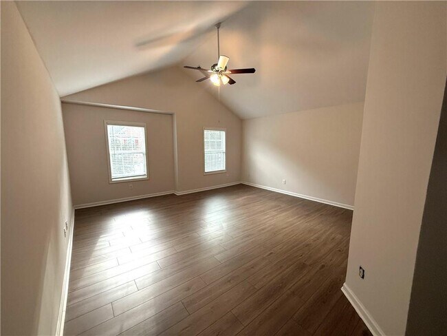 Building Photo - 314 Creek Manor Way