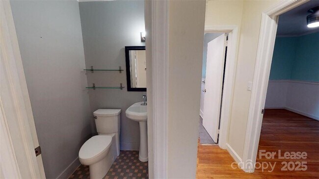 Building Photo - 419 Webster Pl