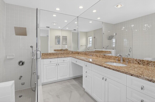 Building Photo - 9151 Pine Springs Dr