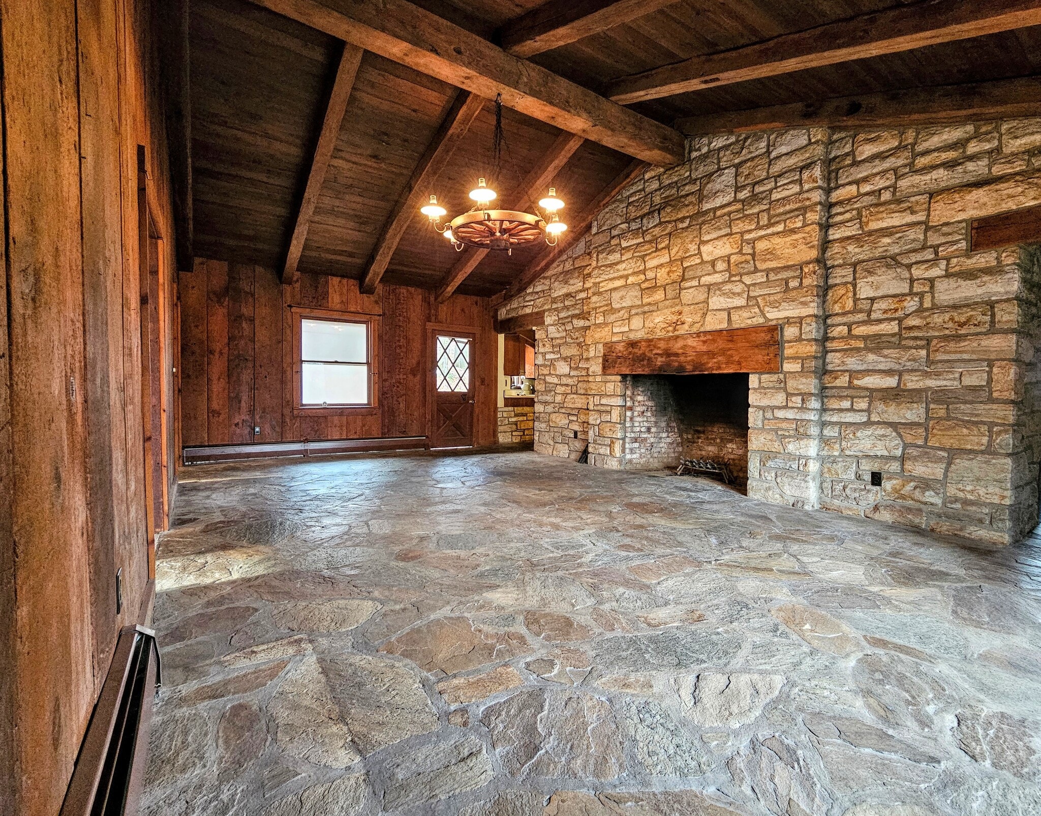 Building Photo - 135 Fraelich Rd