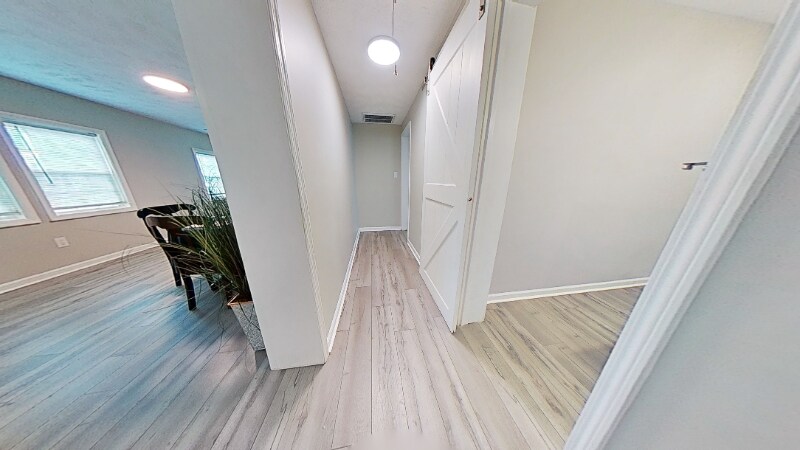 Building Photo - 445 Ames St