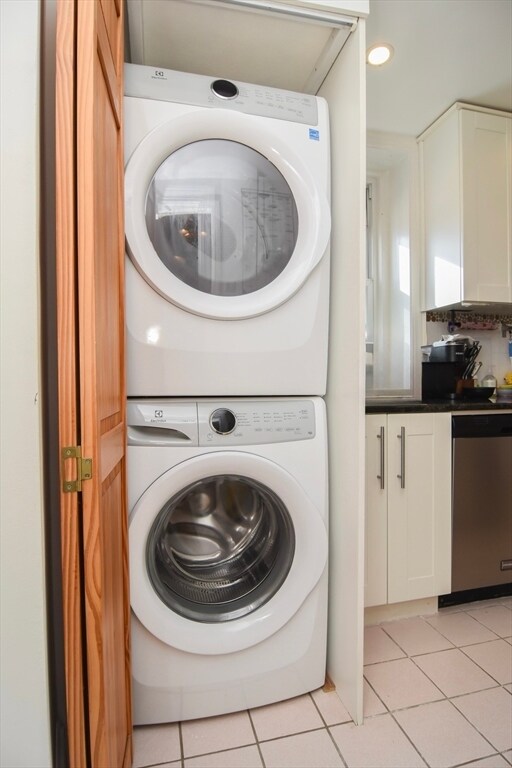 Building Photo - 96 St Paul St