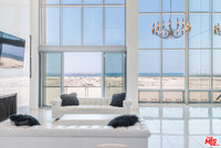 Building Photo - 5205 Ocean Front Walk