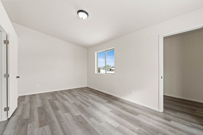 Building Photo - 2-bedroom townhomes, a modern take on apar...