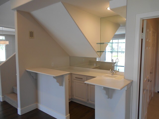 Building Photo - Stunning Home in Gated Community of Southridge Oceanside!