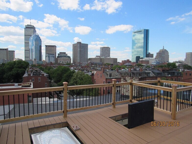 Building Photo - 690 Tremont St