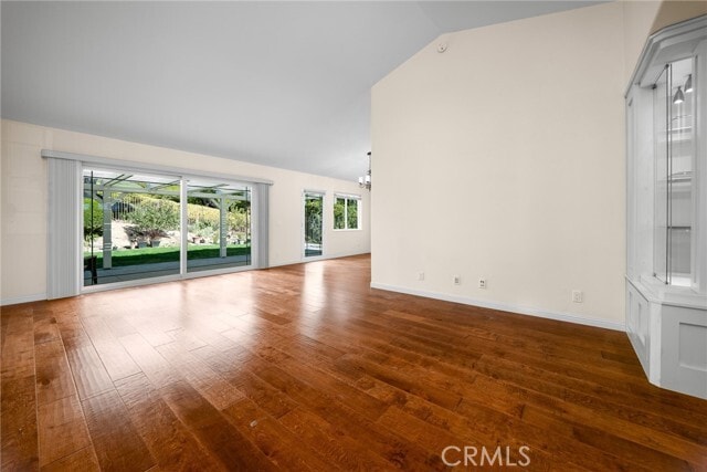 Building Photo - 5500 Vía Dianza