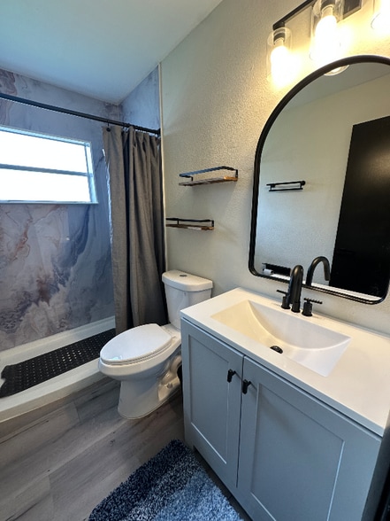 Building Photo - 8328 Cristobal Cir