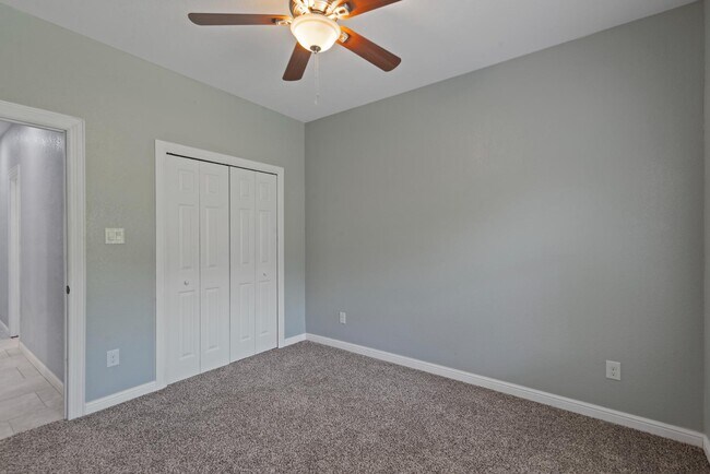 Building Photo - 1253 E Jessamine St