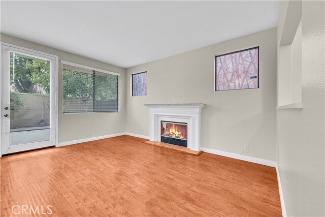 Building Photo - 2074 Lakeshore Dr