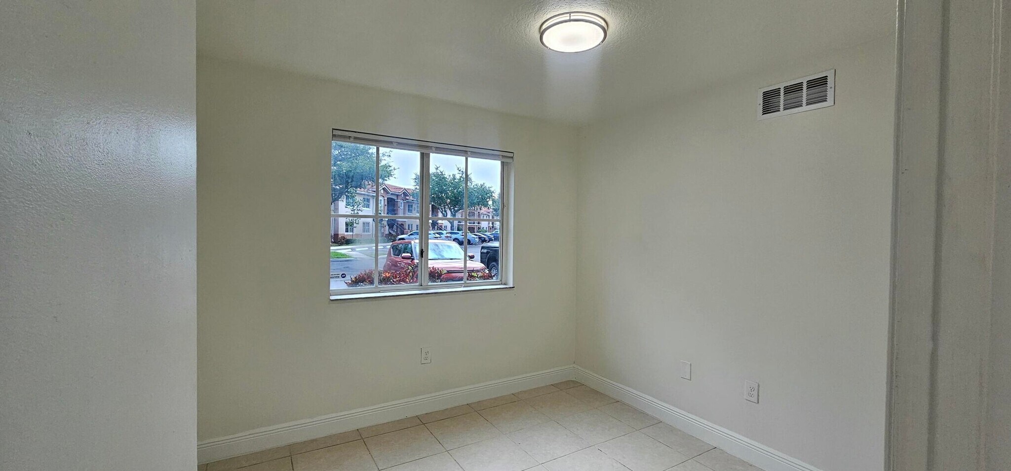 Building Photo - 3770 N Jog Rd