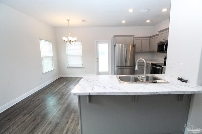 Building Photo - 3865 Sandspur Ln