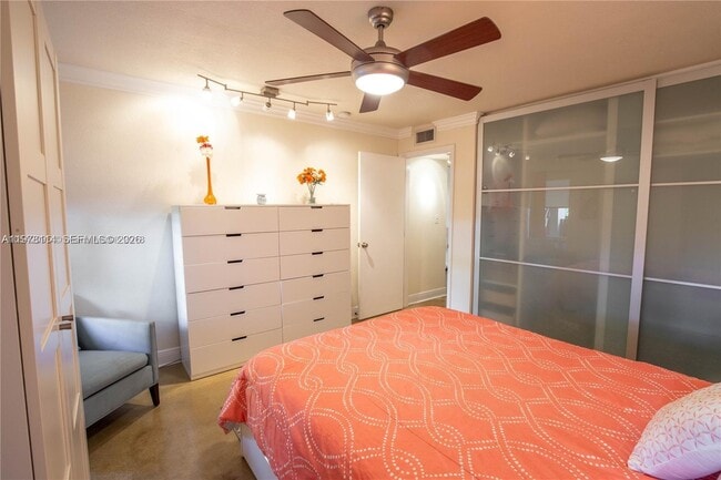 Building Photo - 1700 SE 15th St