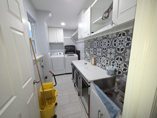 Building Photo - 6878 W 3100 S