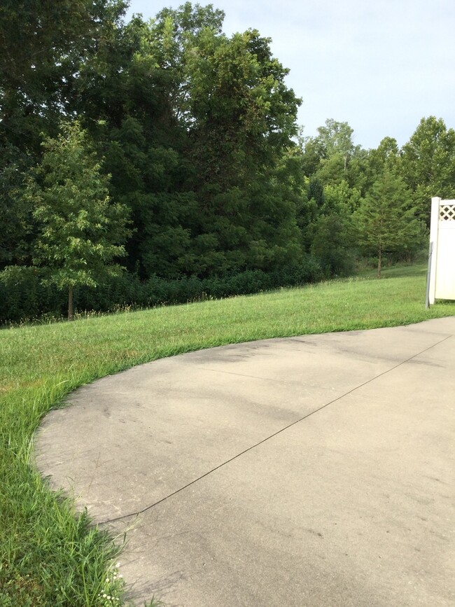 Building Photo - 5520-22 Hunley Ct.
