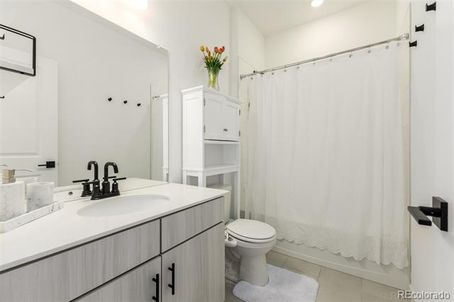 Building Photo - 16722 Umatilla St