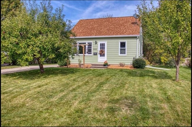 Primary Photo - Charming 3-Bedroom Home in the Village of ...