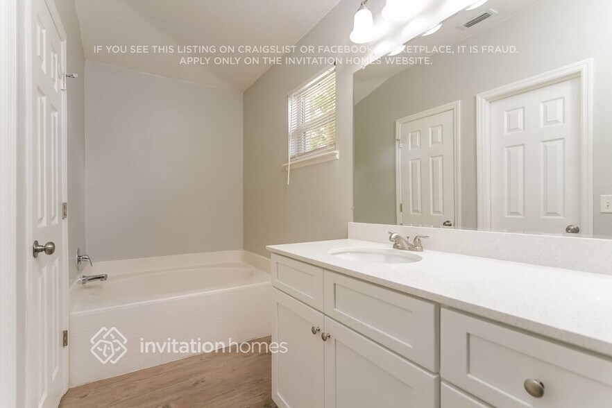 Building Photo - 397 Regal Downs Cir