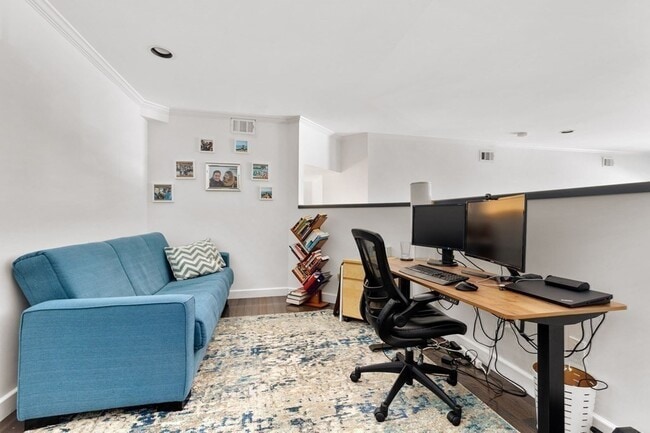 Building Photo - 130 Appleton St