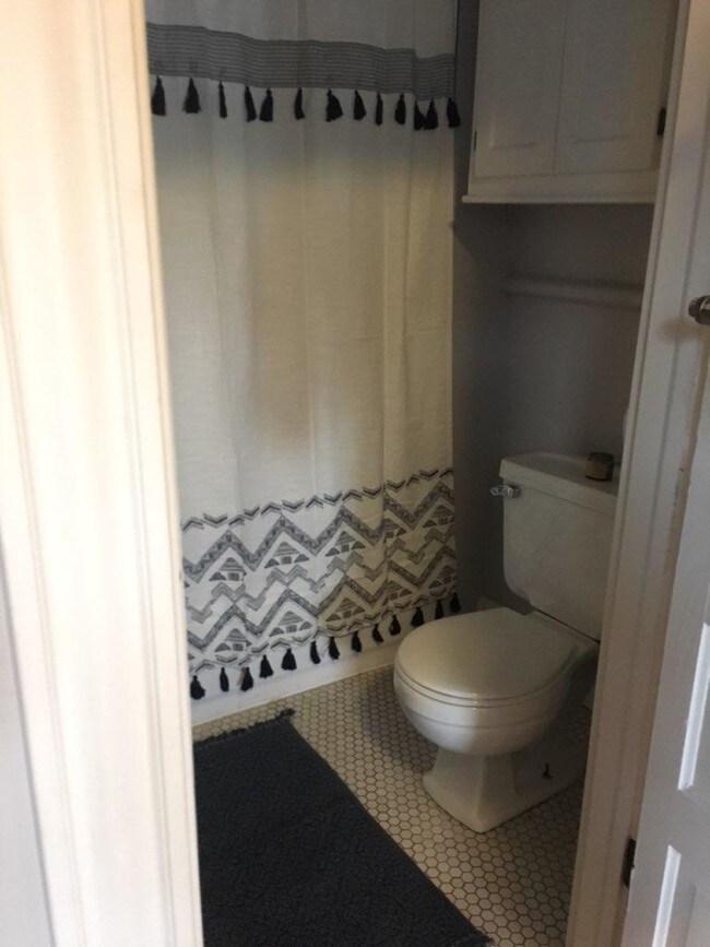 Building Photo - 4415 Stuart St