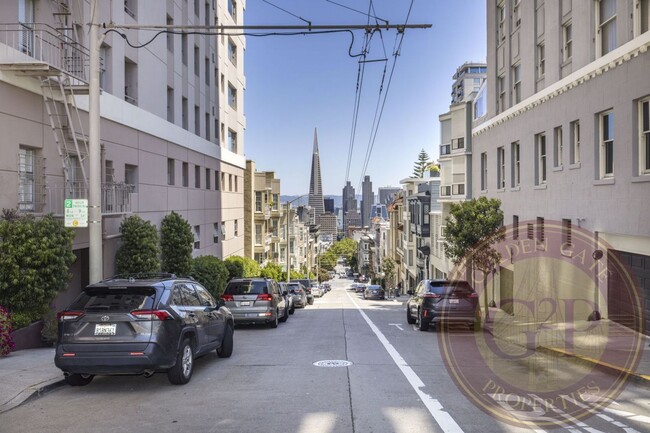 Building Photo - Nob Hill - 2 BR, 2 BA Condo 1,630 Sq. Ft. ...