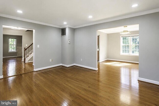 Building Photo - 15025 Timberlake Dr