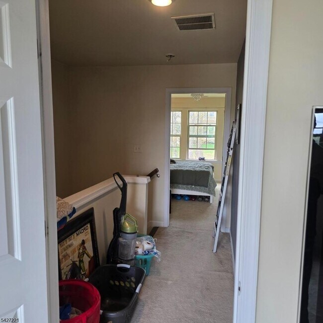 Building Photo - 76 Albert Ct