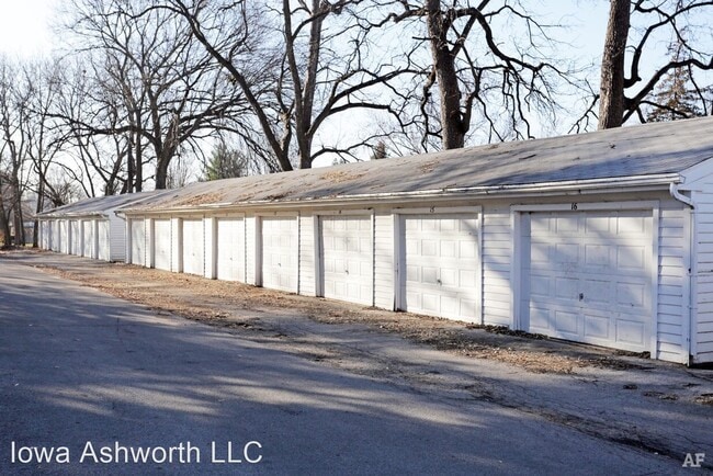 Building Photo - 1020 Ashworth Rd