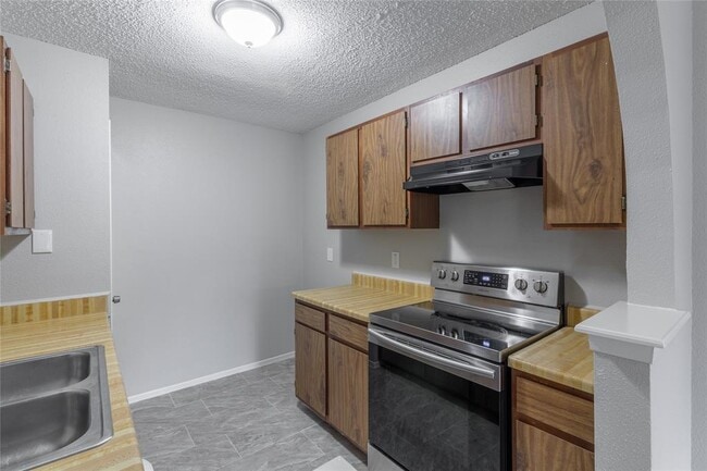 Building Photo - 3118 Lucida Ln