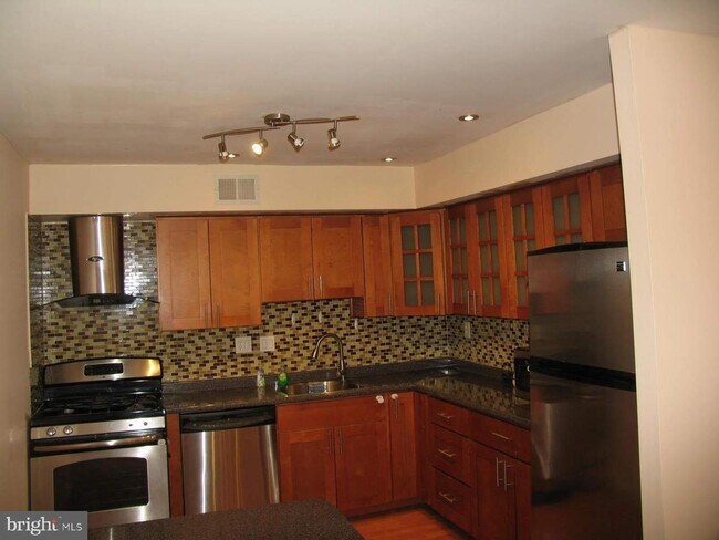Building Photo - 9908 Bustleton Ave