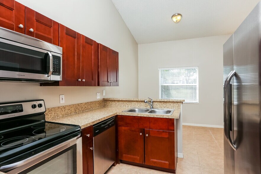 Building Photo - 180 Heatherwood Dr