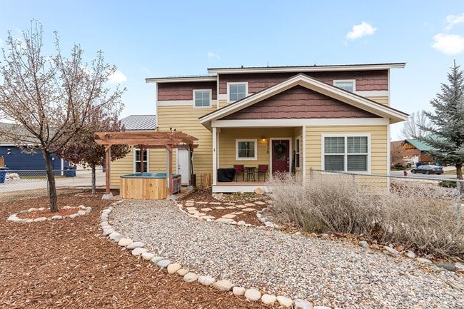 Building Photo - 1710 N Taylor Cir