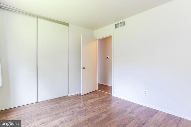 Building Photo - 1107 Woodhollow Dr