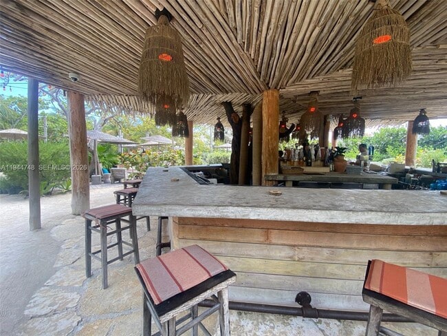 Building Photo - 2301 Collins Ave