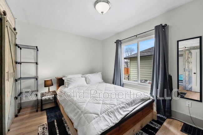 Building Photo - 3012 O Neil Ave