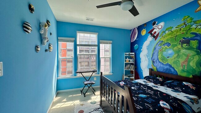 Building Photo - 3220 Yeager Dr