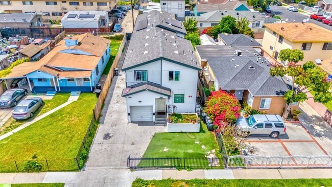 Building Photo - 8711 McKinley Pl
