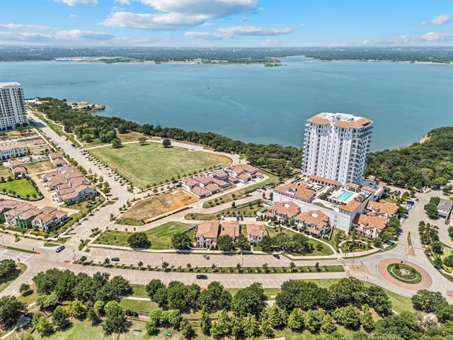 Building Photo - 2850 Lakeside Pkwy