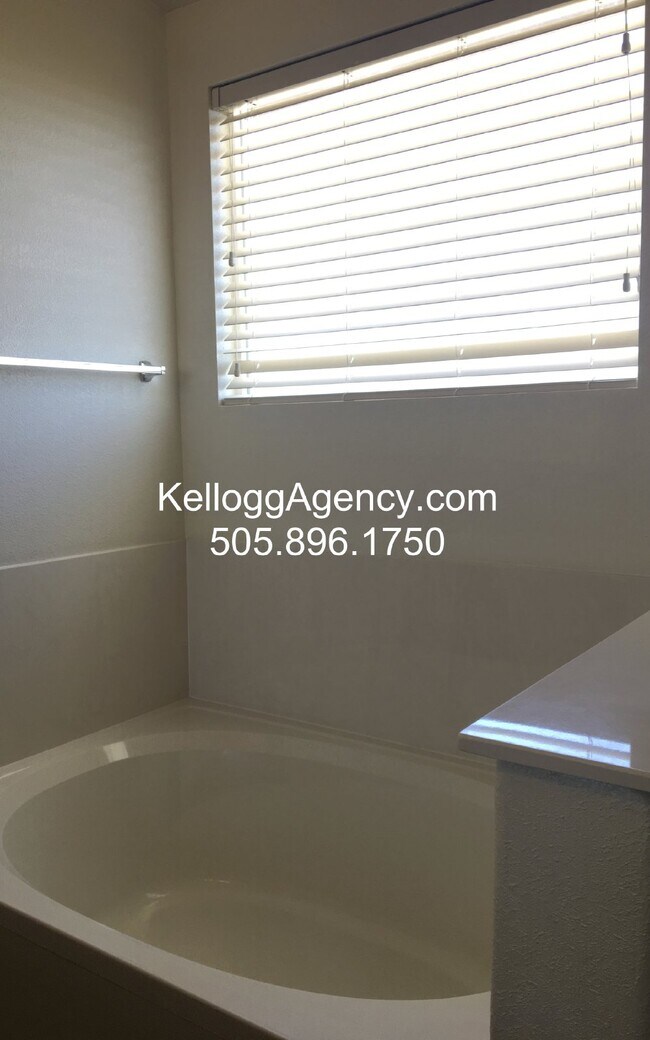 Building Photo - 2 Story / 4BR / Ventana Ranch West