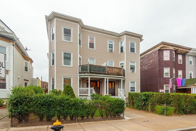 Building Photo - 797 Columbia Rd