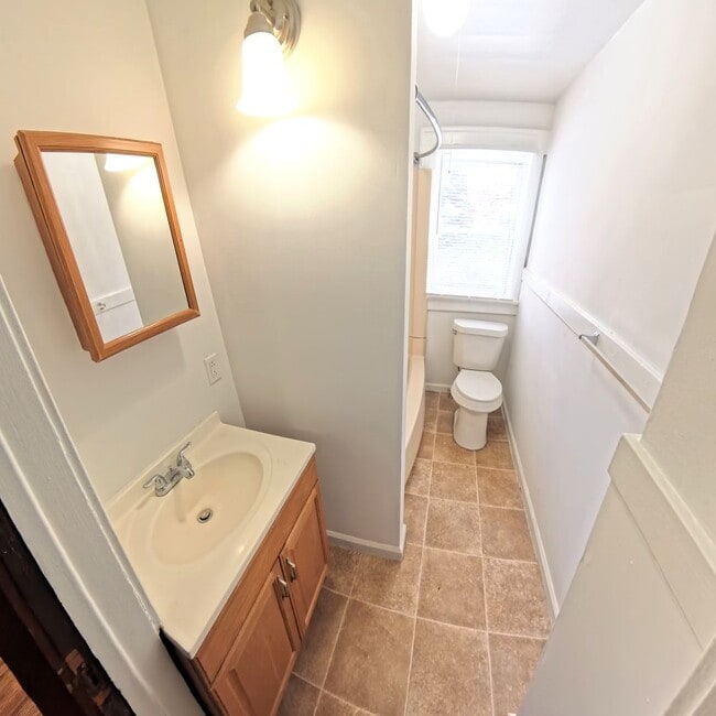 Building Photo - 3 Bedroom in Swillburg Area