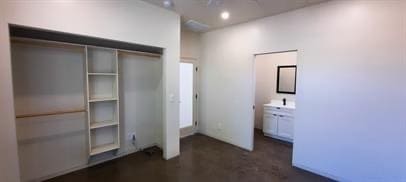 Building Photo - Modern 1 Bedroom Duplex located in the heart of the Garfield Arts District
