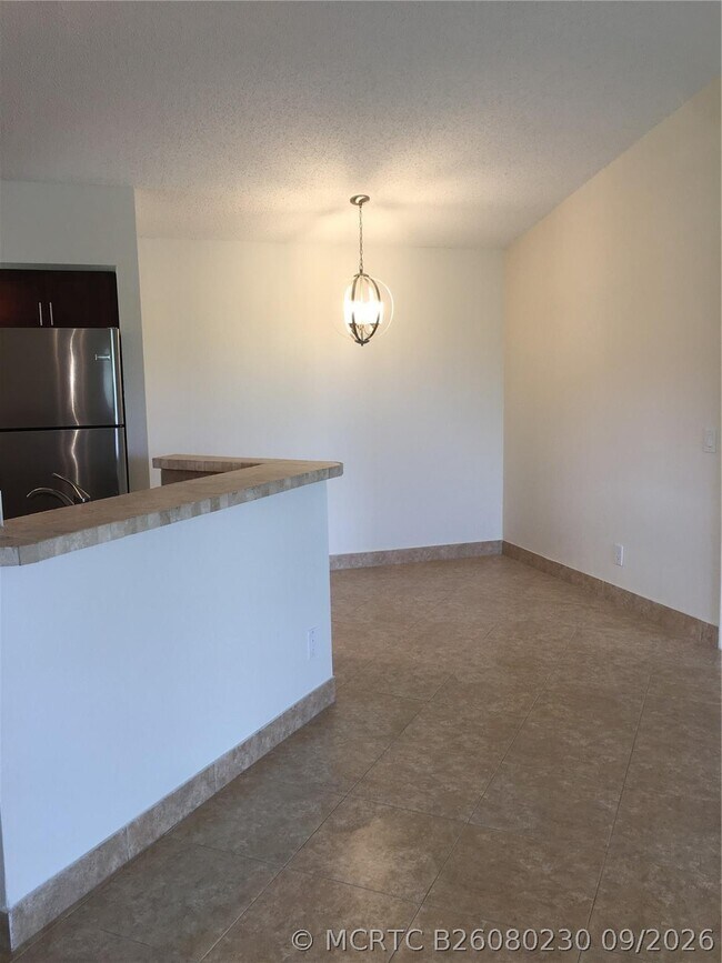 Building Photo - 12950 Vista Isles Dr