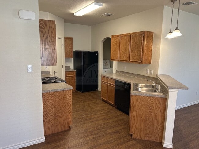 Building Photo - 1501 Justin Lp