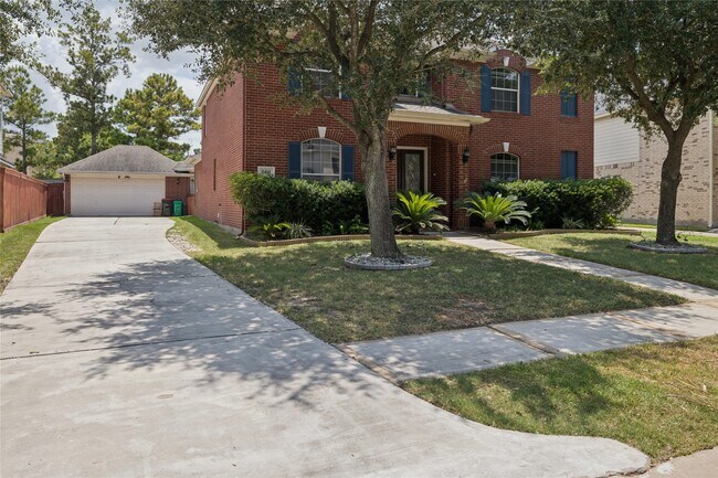 Building Photo - 6414 Pinewood Trace Ln